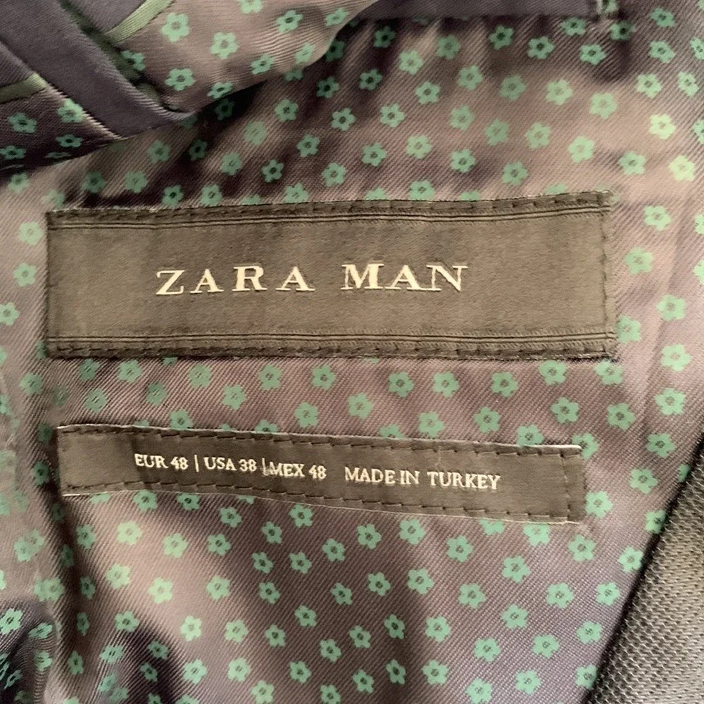 Zara Man navy blue blazer size USA 38‎ two buttons classic elegant casual